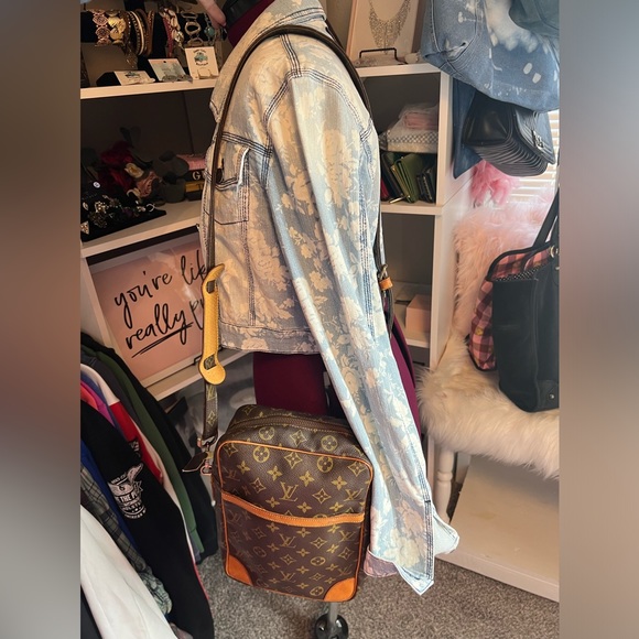 Vintage Louis Vuitton Crossbody - Picture 15 of 17